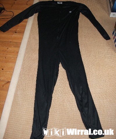 Attached picture under suit.JPG